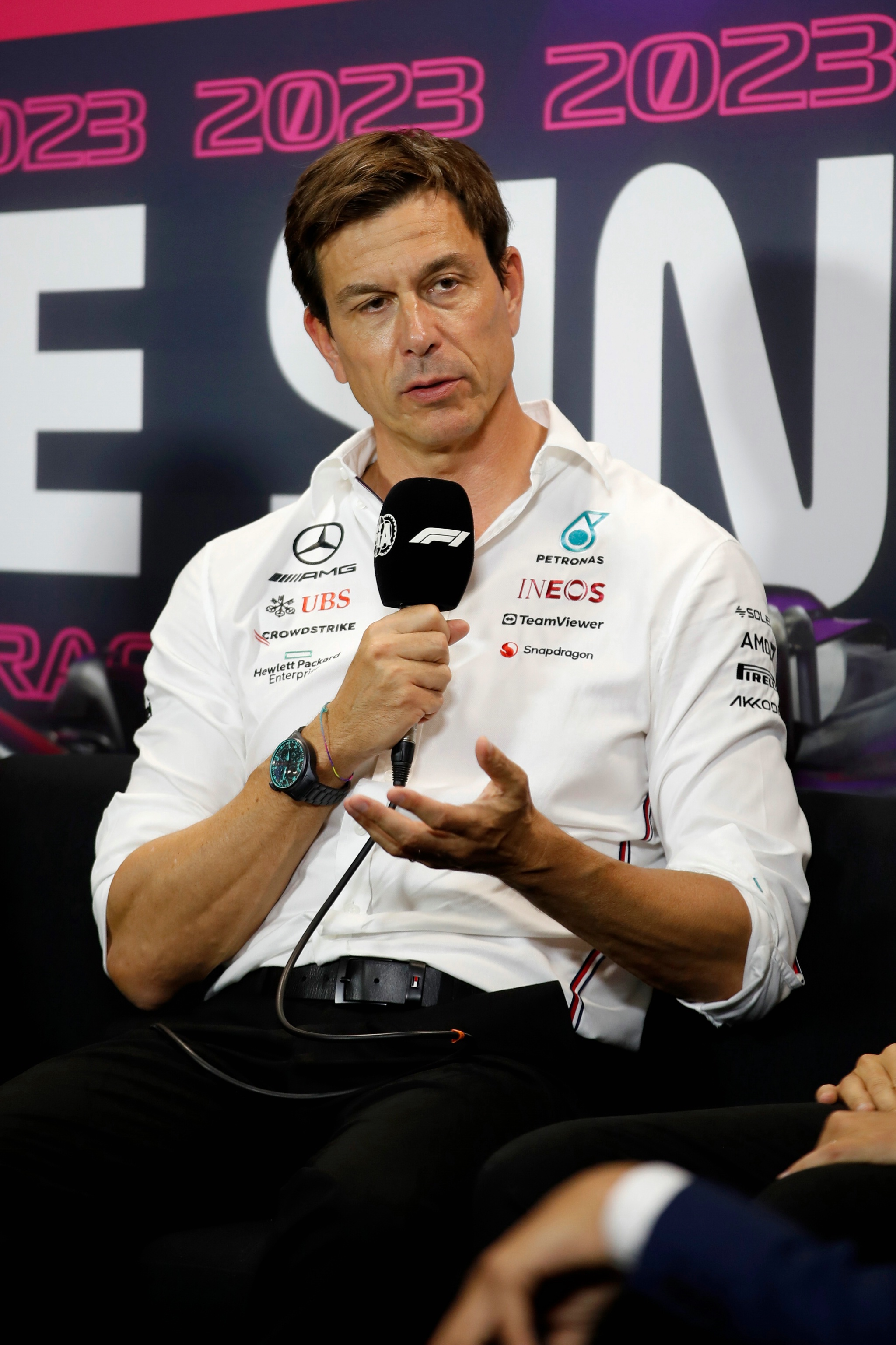 Toto Wolff (GER ) Pemegang Saham Mercedes AMG F1 dan Direktur Eksekutif dalam Konferensi Pers FIA. Dunia Formula 1