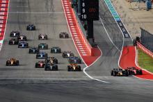 Leclerc Anggap Pertahanan Tikungan 1 Verstappen "Pada Batasnya"